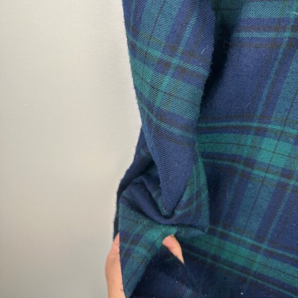 Green hooded flannel size small - Picture 3 of 6